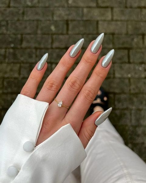 Mirror Chrome nails